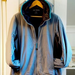 Men’s Arc’teryx Atom LT hoodie jacket